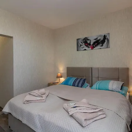 Apartman Mezonetcentre